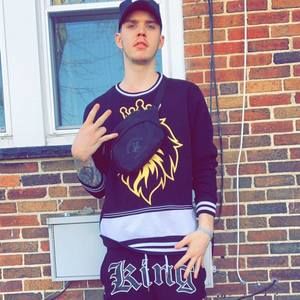 Meet your Posher, Johnny